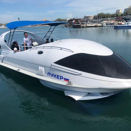 С 10:30 до 18:30   Катер с прозрачным дном.