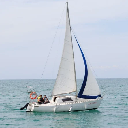 Парусно - моторная Яхта "Катерина"