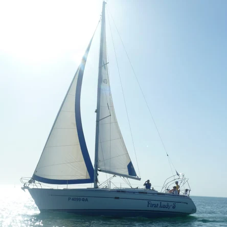 В 18:00 Круиз на закате.