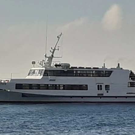 В 19:00 Теплоход "ГОРГИППИЯ"